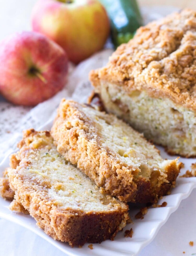 Crumb Apple Zucchini Bread ~ Easy, Quick Bread Recipe Filled with Fresh Grated Zucchini and Sweet Apples then Topped with a Delicious Cinnamon Brown Sugar Crumb Topping!