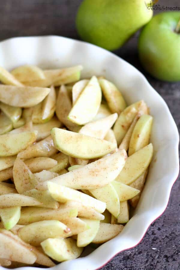 Apple Pear Crisp - Tender apples and pears baked with a brown sugar oat topping. Serve warm for the perfect fall or winter dessert!