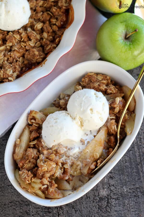 Apple Pear Crisp - Tender apples and pears baked with a brown sugar oat topping. Serve warm for the perfect fall or winter dessert!