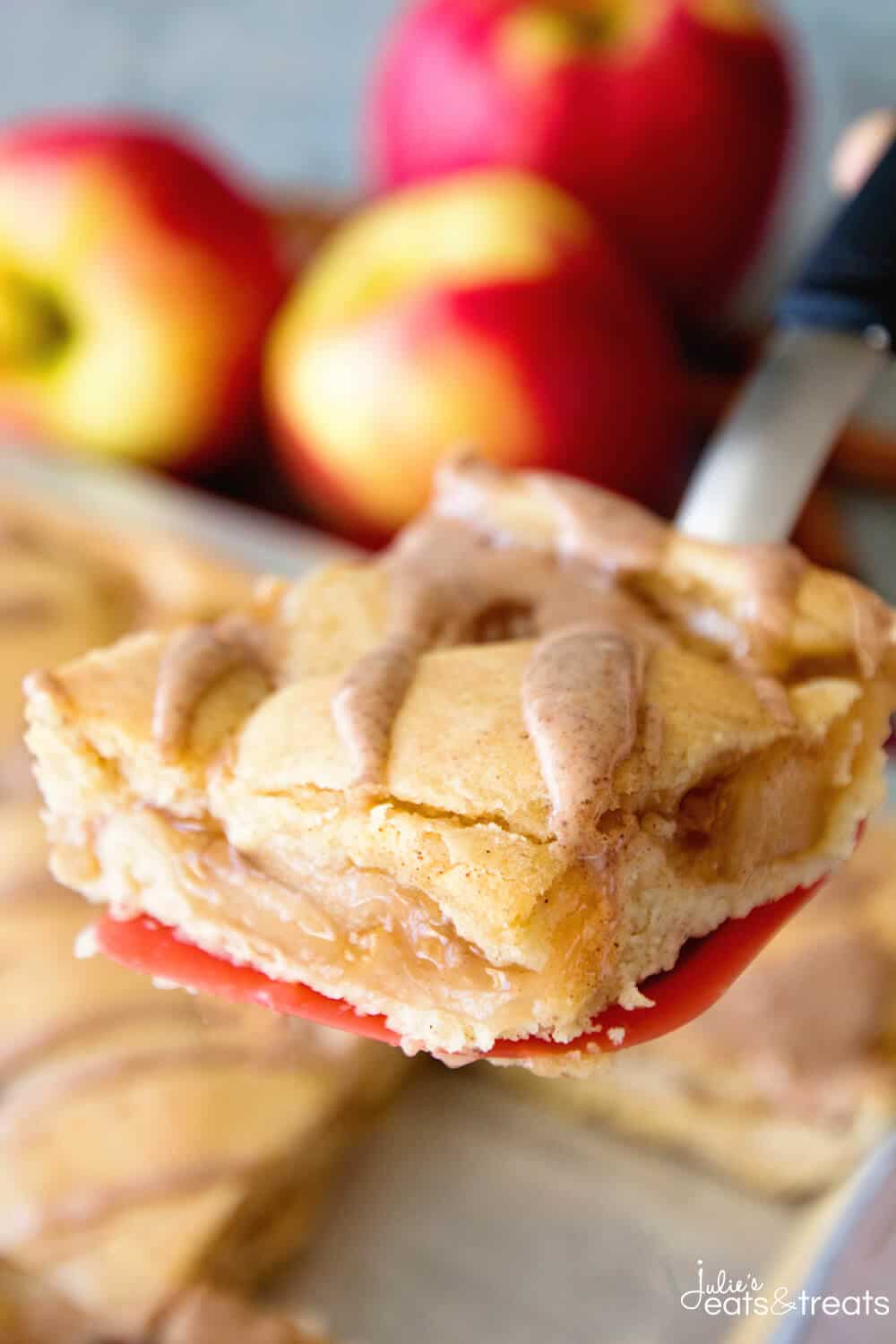 Easy Apple Pie Bars ~ Quick and Easy Bars Stuffed with Apple Pie Filling in between a Soft and Delicious Cinnamon Crust then Drizzled with Cinnamon Icing! Perfect Fall Treat!