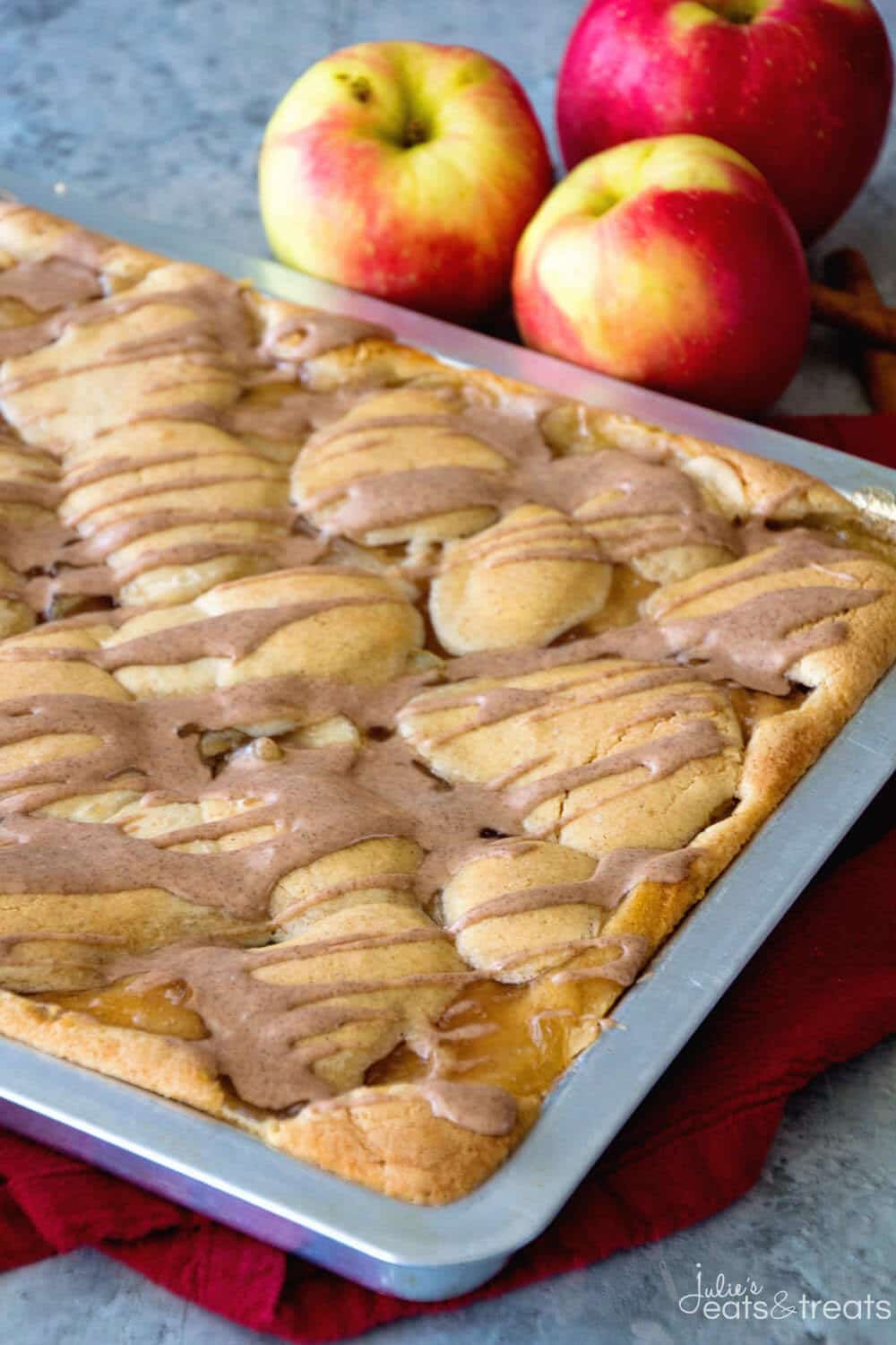 Canned apple pie filling recipe in baking pan