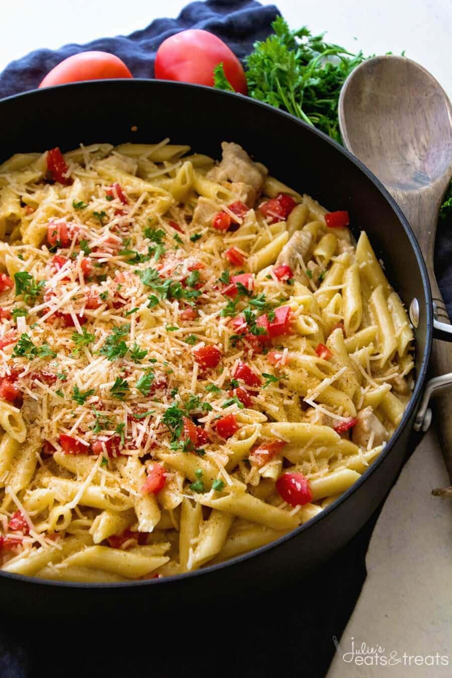 One Pot Cajun Chicken Pasta ~ Creamy Pasta Sauce with Chicken, Cheese and the Perfect Amount of Cajun Spice! Easy Dinner Recipe That's Better Than a Restaurants!