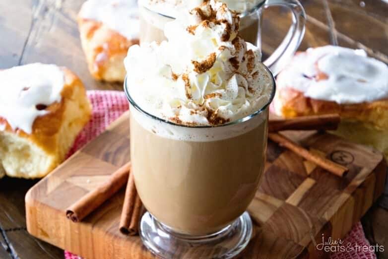 Cinnamon Roll Latte ~ Treat Yourself to a Delicious, Homemade Latte That Tastes Like Cinnamon Rolls at Home!