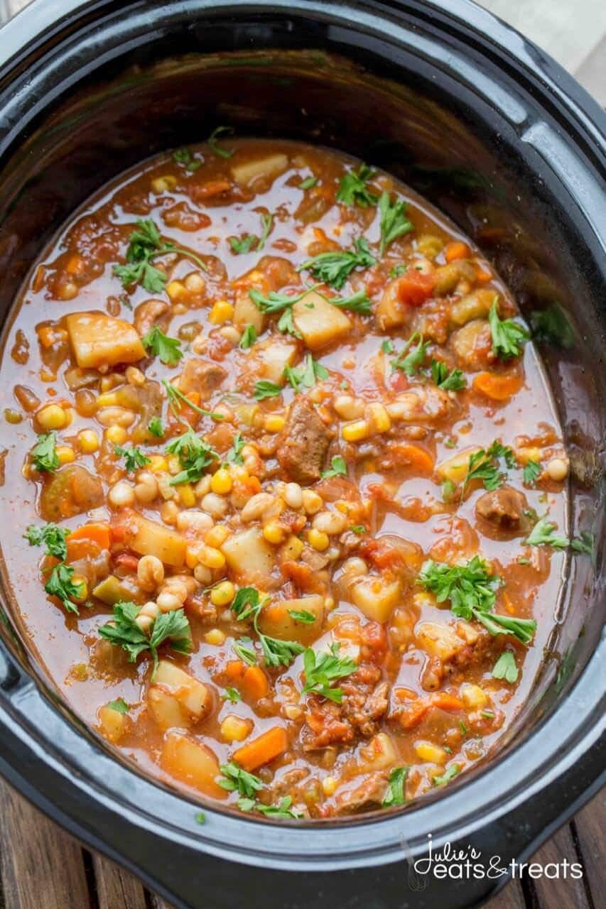Crock Pot Beef & Vegetable Soup ~ Easy to make, loaded with hearty vegetables & delicious beef. This is one crock pot soup you must make this winter. 