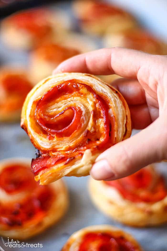 Puff Pastry Pinwheels - A close-up picture of Bacon Puff Pastry Appetizers ~ Easy and fast puff pastry appetizer with bacon and cheese!