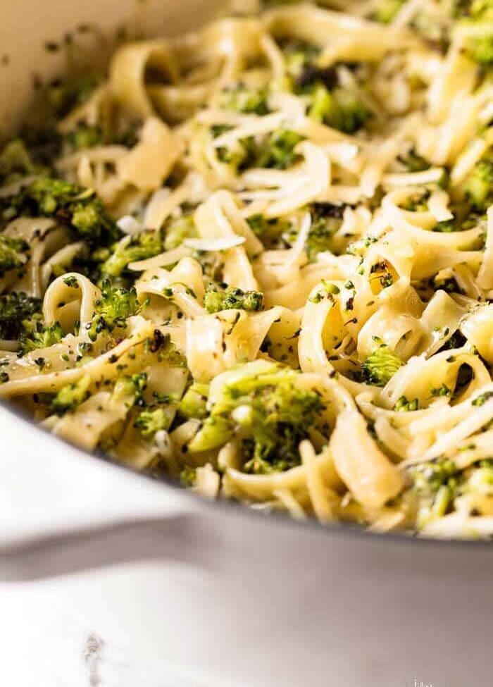 Roasted Broccoli Alfredo ~ Fettuccine with a Rich Alfredo Sauce and Generous Portion of Roasted Broccoli! Easy Dinner Recipe in Thirty Minutes!