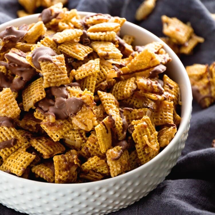 Samoa Chex Mix ~ Easy Snack Mix Loaded with Toasted Coconut, Chocolate and Smothered in Caramel!