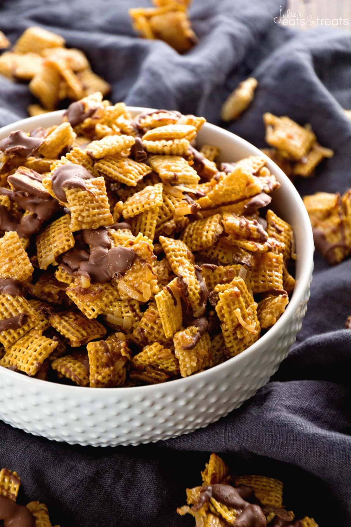 Samoa Chex Mix ~ Easy Snack Mix Loaded with Toasted Coconut, Chocolate and Smothered in Caramel!