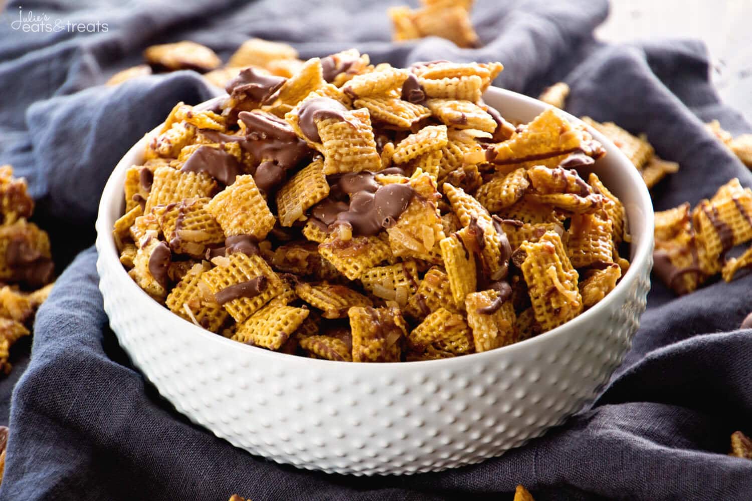 Samoa Chex Mix ~ Easy Snack Mix Loaded with Toasted Coconut, Chocolate and Smothered in Caramel!