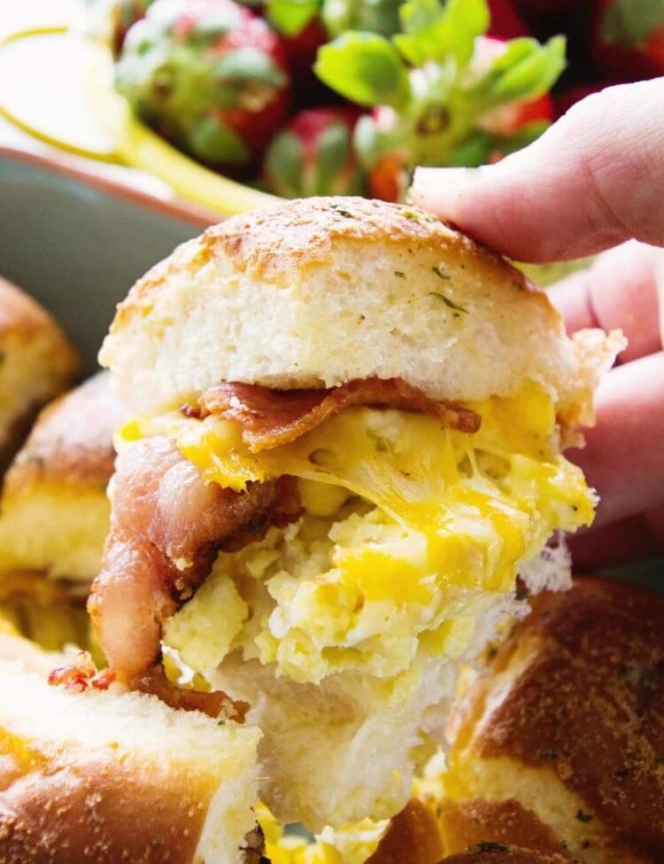 Cheesy Bacon Egg Breakfast Sliders ~ Delicious Slider Sandwiches Stuffed with Bacon, Scrambled Eggs and Cheese! The Perfect Easy Breakfast or Brunch Recipe!