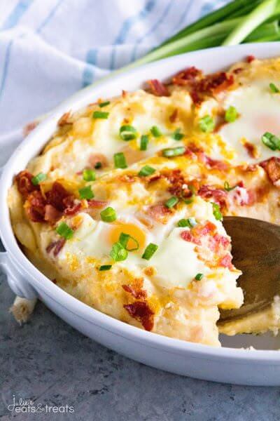 Cheesy Mashed Potato Egg Casserole ~ Perfect Breakfast or Brunch Casserole Loaded with Mashed Potatoes, Eggs, Cheese and Bacon! This Hearty Breakfast Recipe is Perfect for Entertaining!