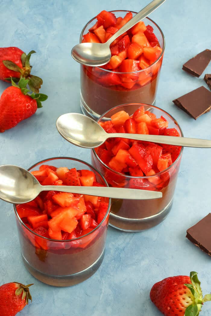 Chocolate Nutella Mousse with Strawberries ~A perfect dessert for family gatherings, parties or a picnic! It’s rich in flavor, quick and tastes delicious!