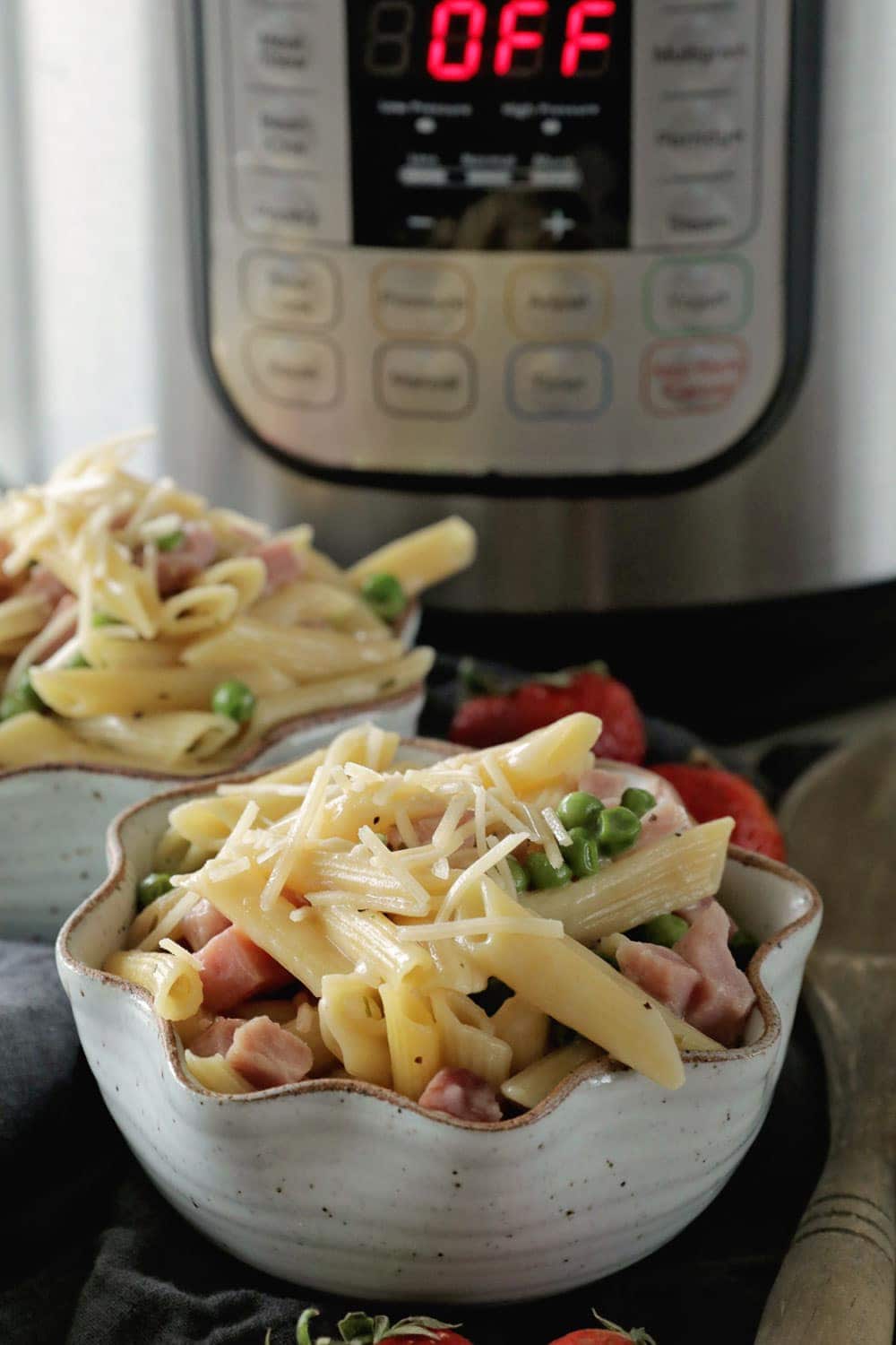 Instant Pot {Pressure Cooker} Ham & Penne Pasta ~ Our Favorite Meal Now in the Instant Pot! Only One Dish to Clean and You Have an Easy Dinner Recipe!