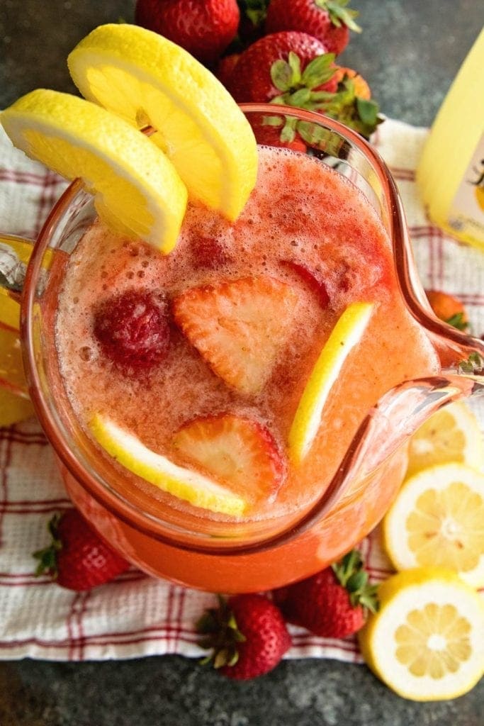 Sparkling Strawberry Lemonade ~ Quick, Easy, Refreshing Lemonade for those Hot Summer Nights! Only 3 Ingredients and You Will Be Sipping this Amazing Strawberry Lemonade!