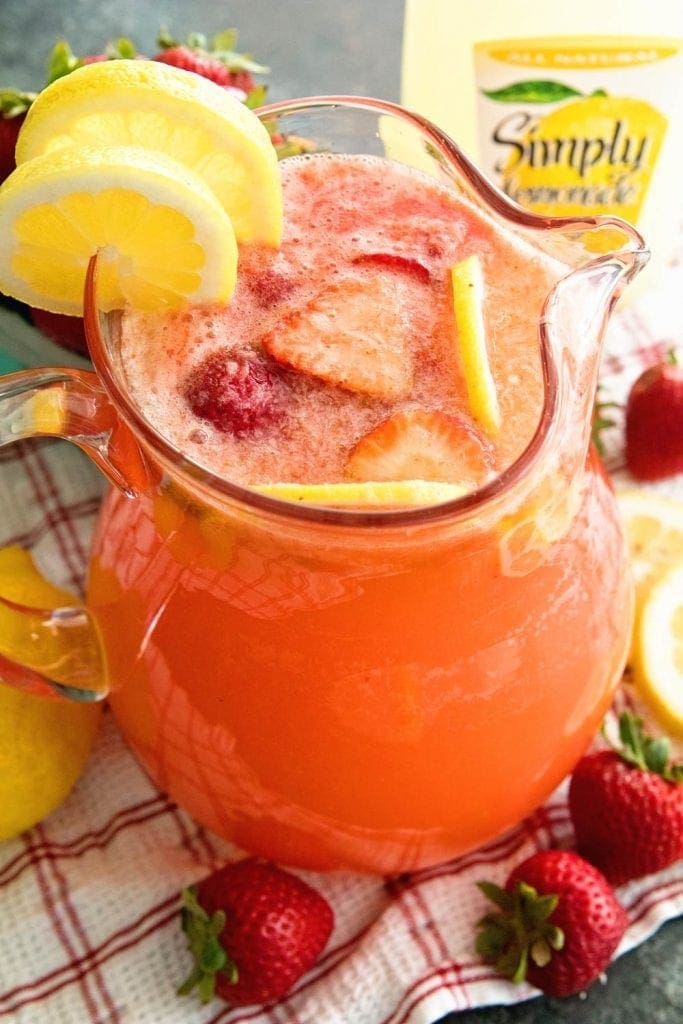 Sparkling Strawberry Lemonade ~ Quick, Easy, Refreshing Lemonade for those Hot Summer Nights! Only 3 Ingredients and You Will Be Sipping this Amazing Strawberry Lemonade!