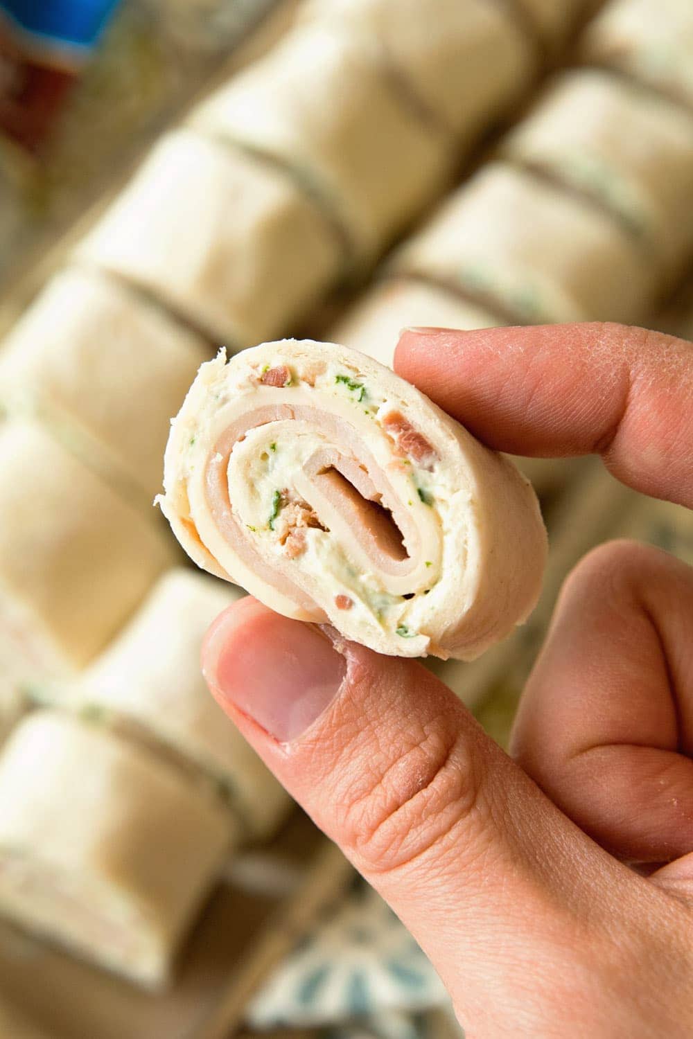 Cheesy Turkey Bacon Ranch Pinwheels ~ Perfect for Your Lunchbox! Tortillas Loaded with Turkey, Bacon, Ranch and Cheese! Also, Make a Great Appetizer for Your Parties!