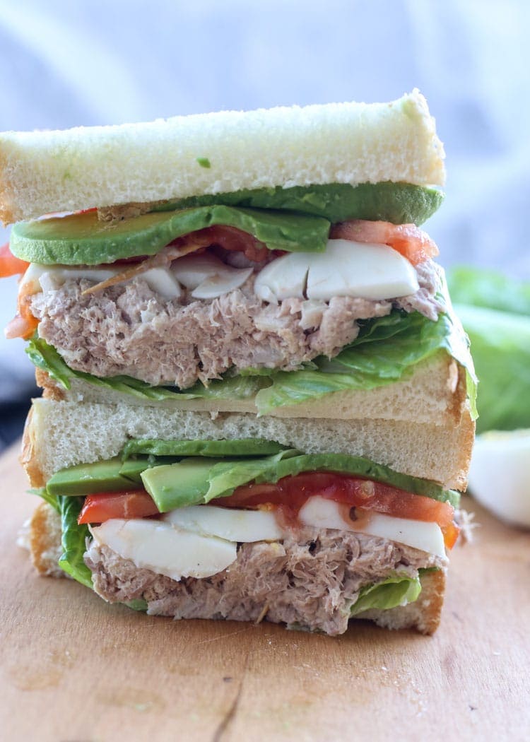 How to Make a Tuna Egg Sandwich with Avocado!