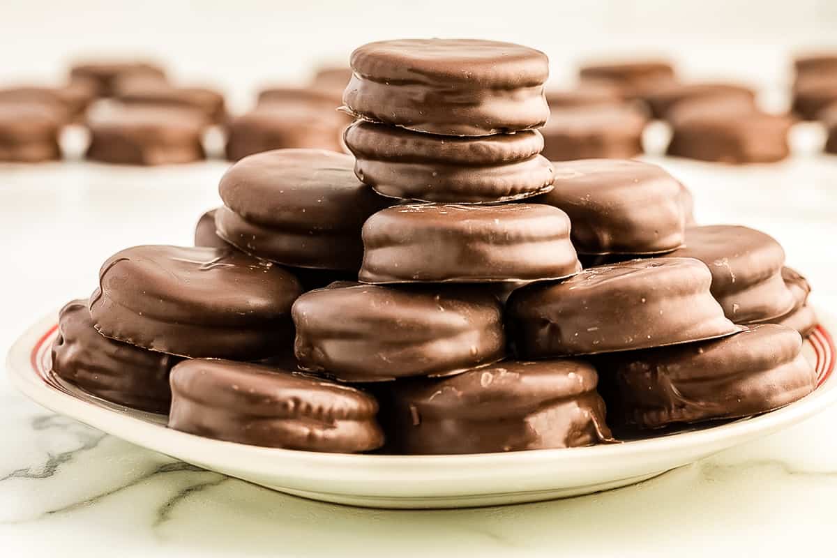 Plate of Peanut Butter Ritz Cookies