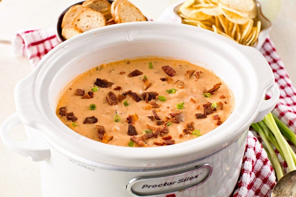 Slow Cooker Cheese Dip with Bacon and Cheese