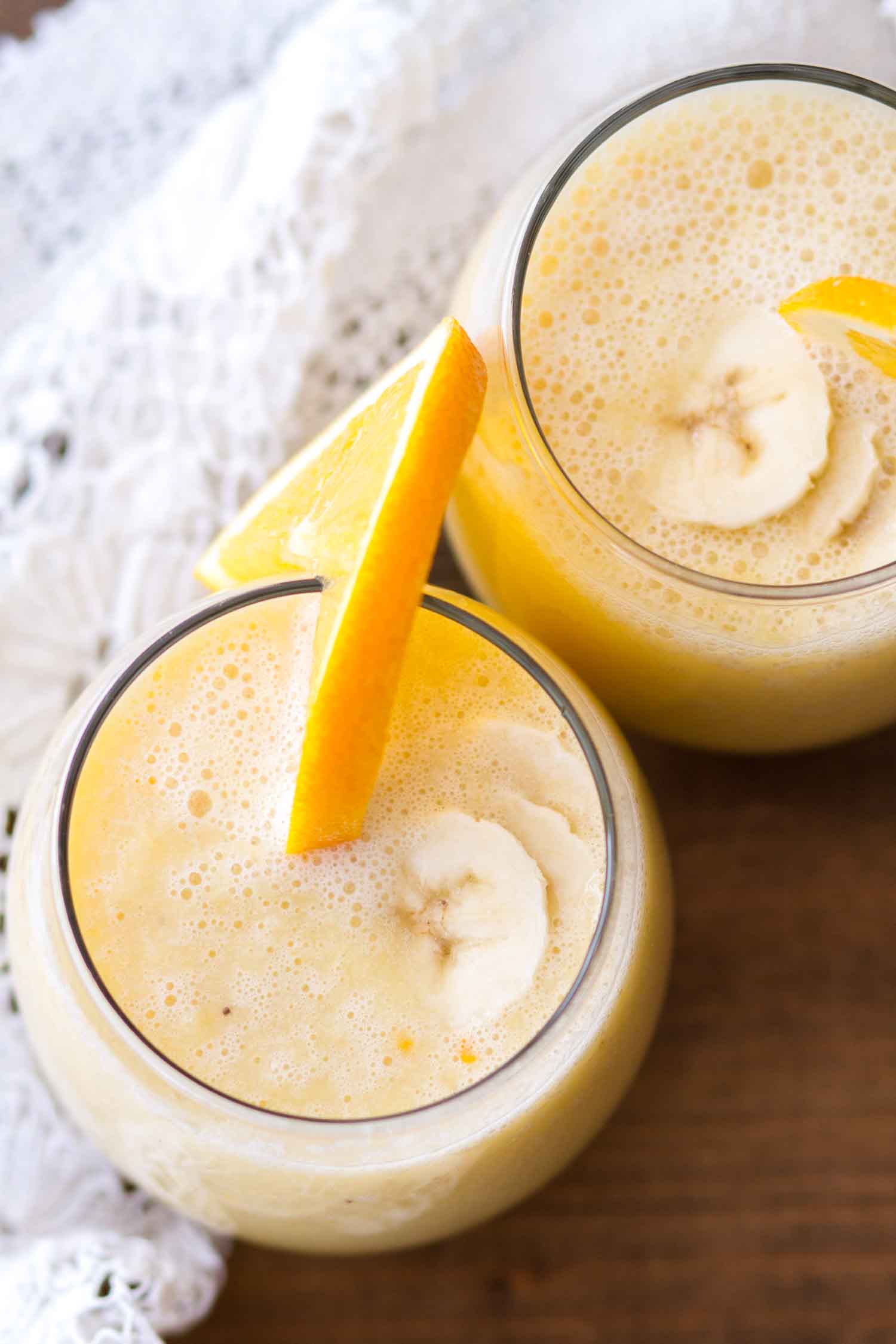 This Fresh Orange Smoothie Recipe is only 4-ingredients, making it a perfect choice for a quick-and-easy breakfast! Plus, it’s a healthy breakfast recipe packed with vitamin-C so not only does it taste great, it will also help you to keep feeling great! 