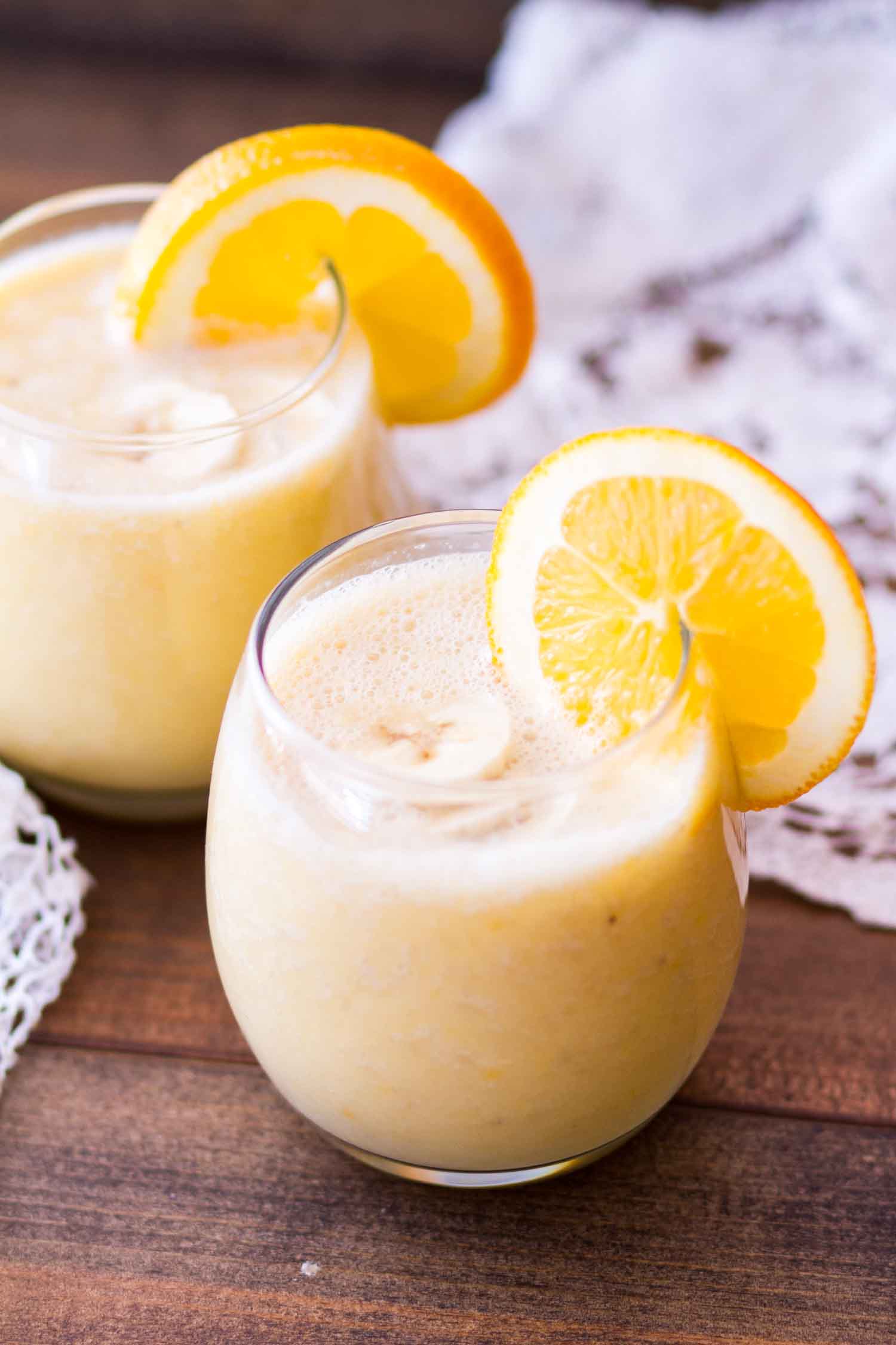 This Fresh Orange Smoothie Recipe is only 4-ingredients, making it a perfect choice for a quick-and-easy breakfast! Plus, it’s a healthy breakfast recipe packed with vitamin-C so not only does it taste great, it will also help you to keep feeling great! 