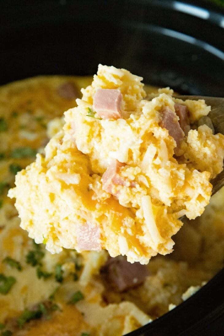 Cheesy Ham Crockpot Breakfast Casserole - Julie's Eats & Treats