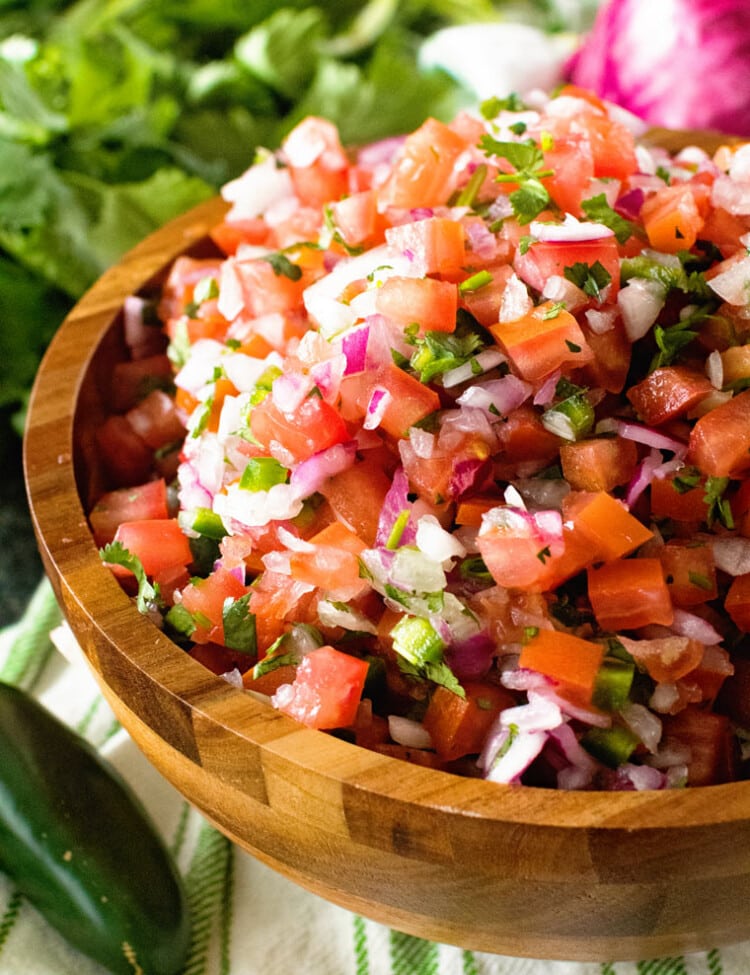 Pico de Gallo in Brown bowl