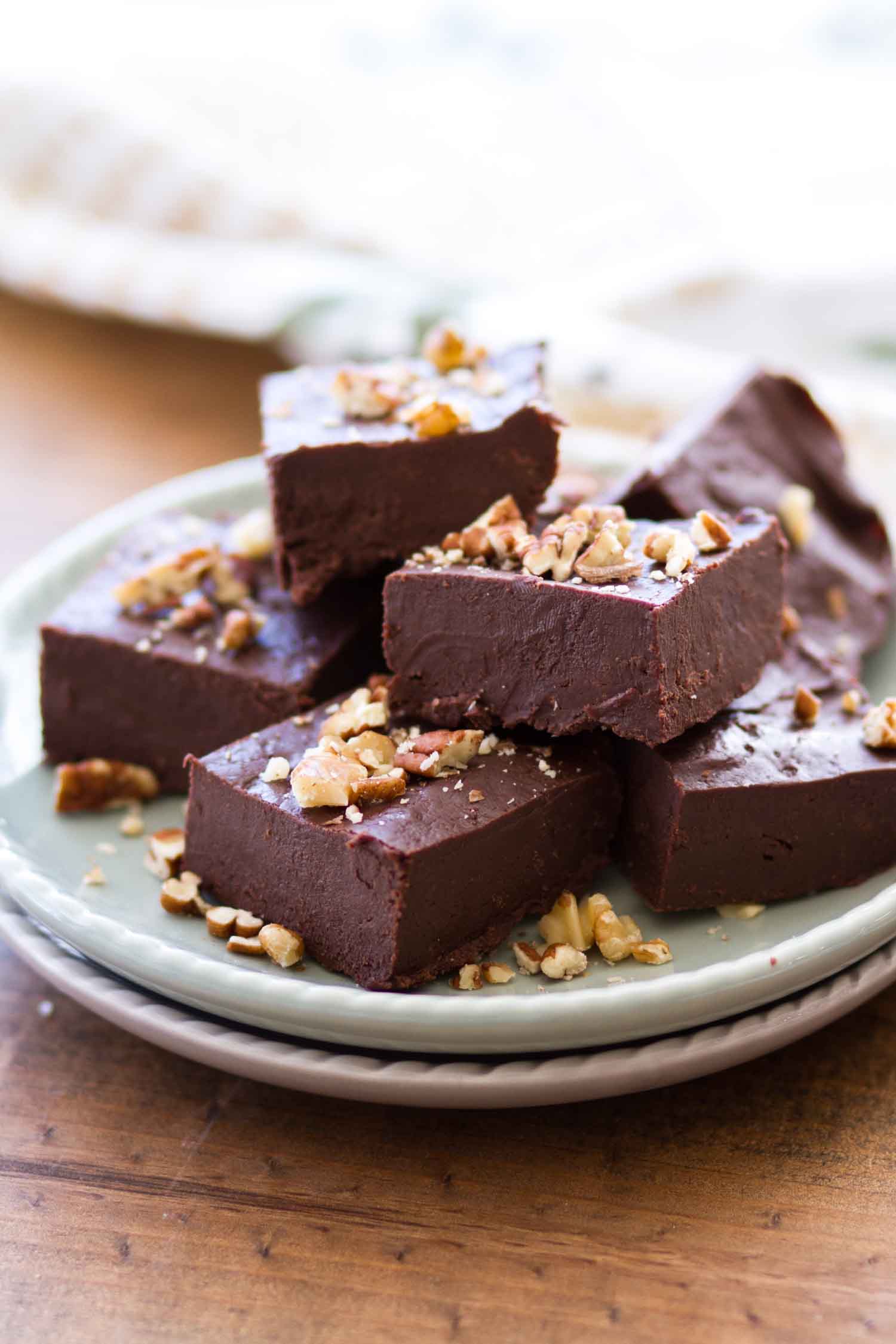 Easy Chocolate Fudge - Julie&amp;#39;s Eats &amp; Treats