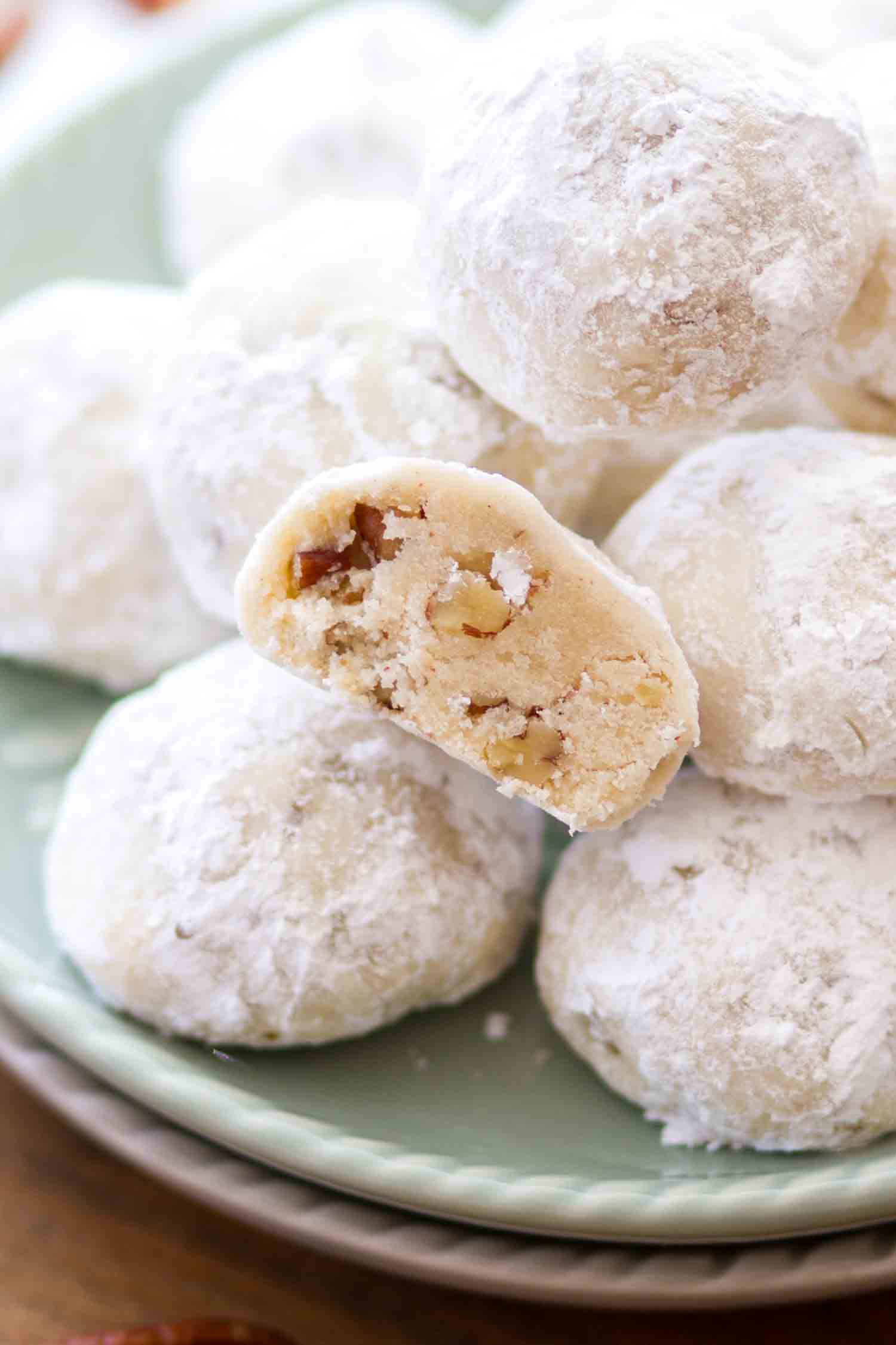 Mexican Wedding Cookies - Julie&amp;#39;s Eats &amp; Treats