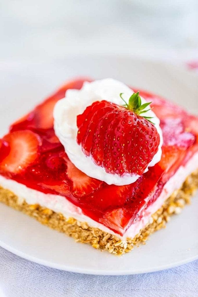 Strawberry Pretzel Salad - Make Ahead Friendly! - Julie's Eats & Treats