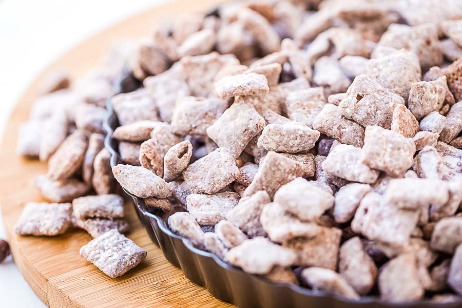 Puppy Chow in tray