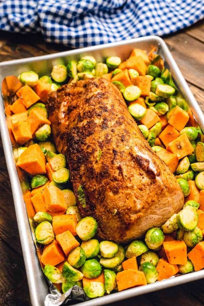 Pan with vegetables and pork loin roast