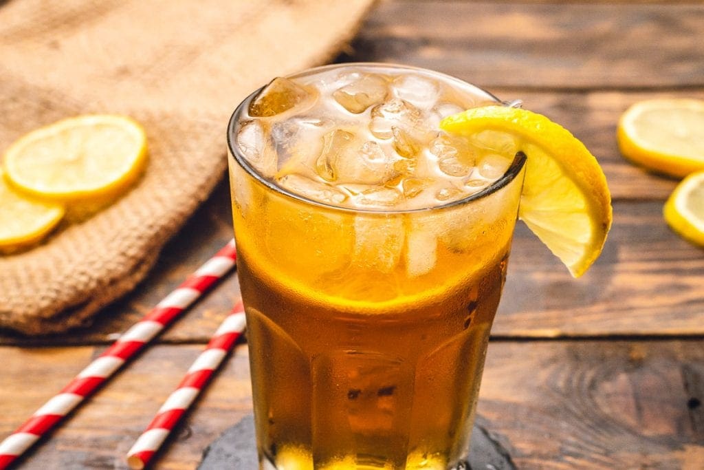 John Daly Drink {Spiked Arnold Palmer} - Julie's Eats & Treats