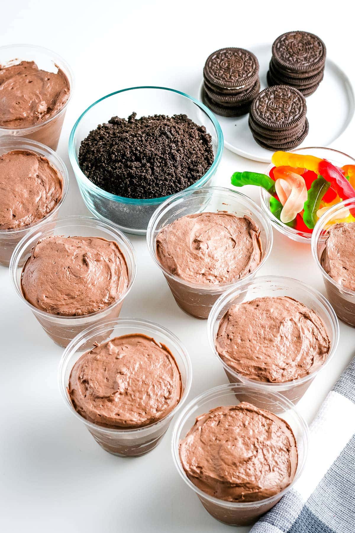 Cups of chocolate pudding cups