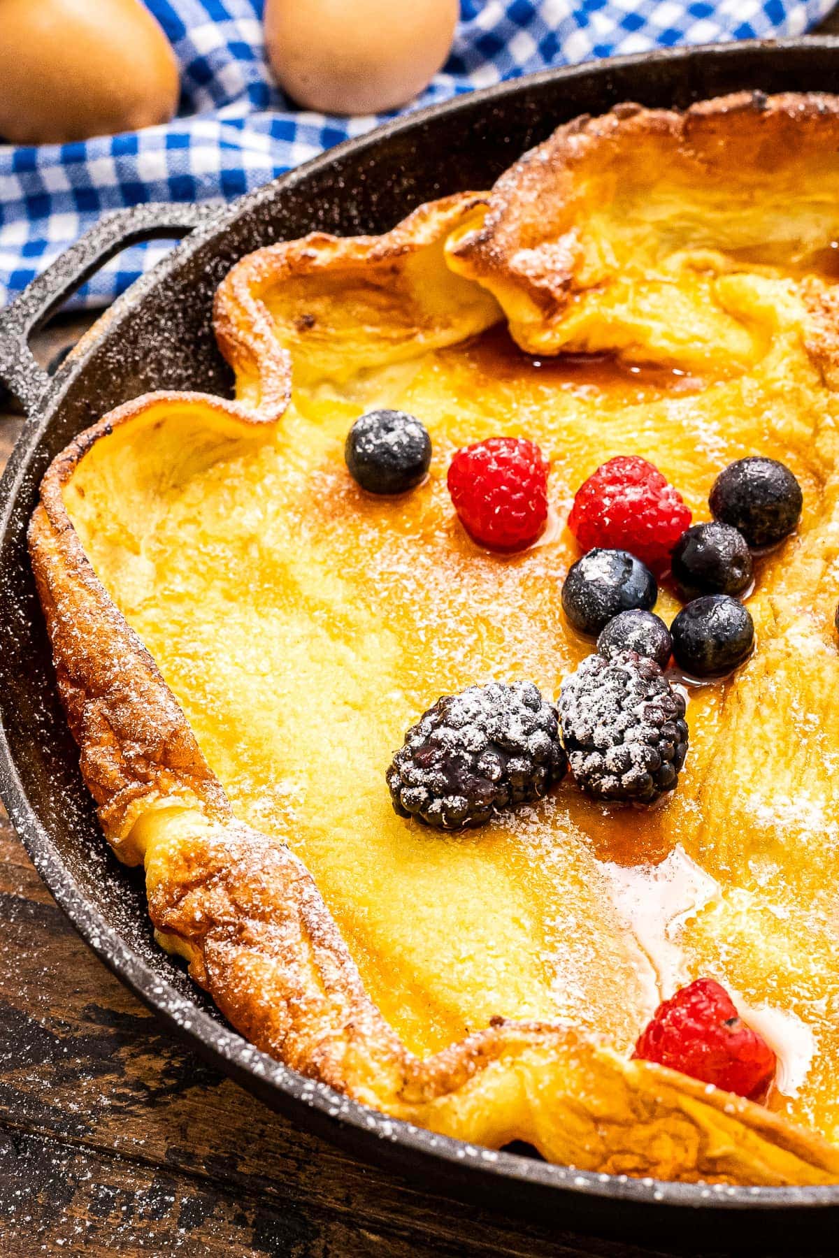 https://www.julieseatsandtreats.com/wp-content/uploads/2020/08/Dutch-Baby-Pancake-3-of-8.jpg