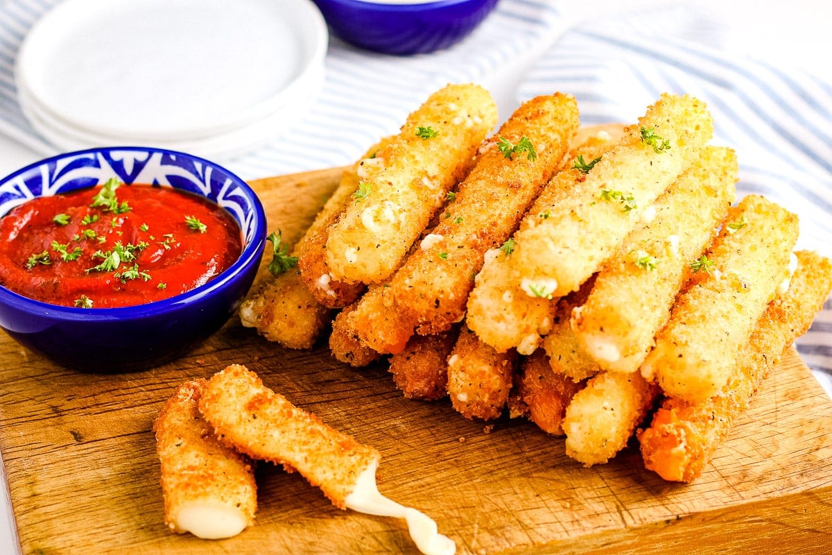 Mozzarella Cheese Sticks Recipe (VIDEO) 