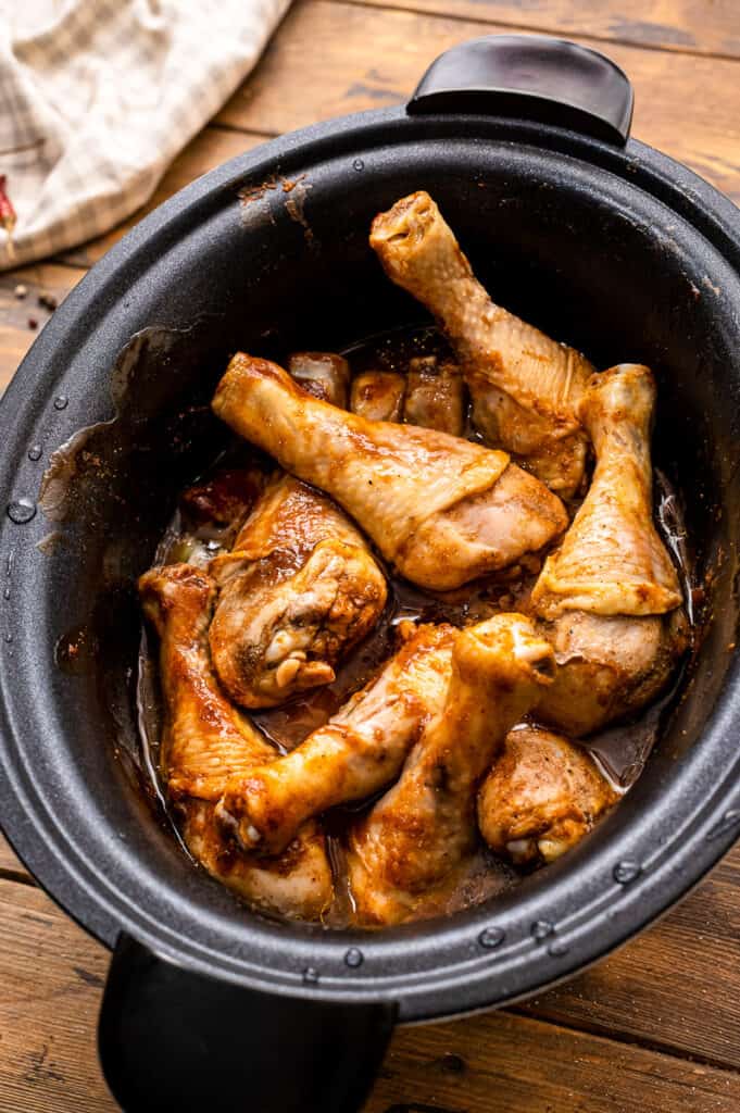 Cooked chicken legs in crock pot