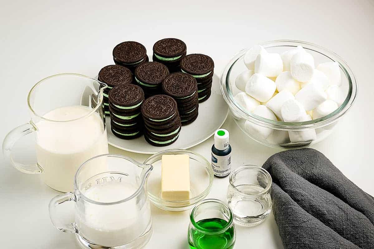 Grasshopper Pie Ingredients in small bowls