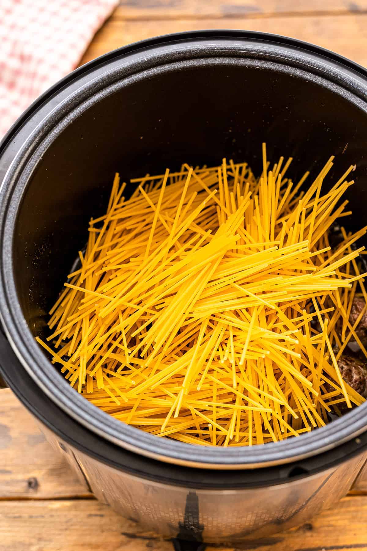 Instant Pot with uncooked spaghetti noodles