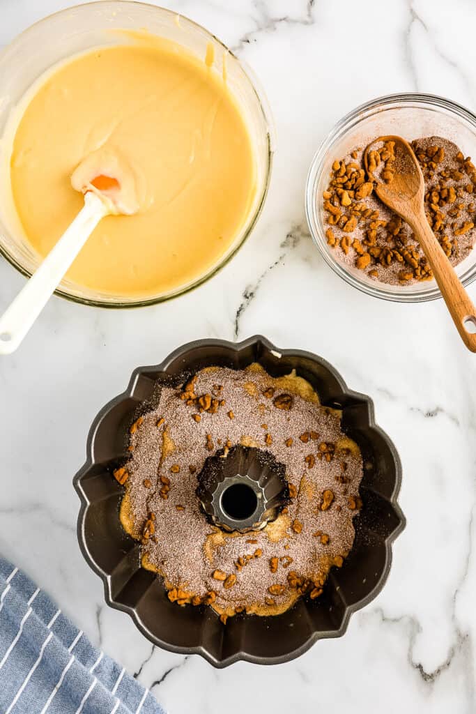 Bundt Coffee Cake Cinnamon Sugar Layer in bundt cake