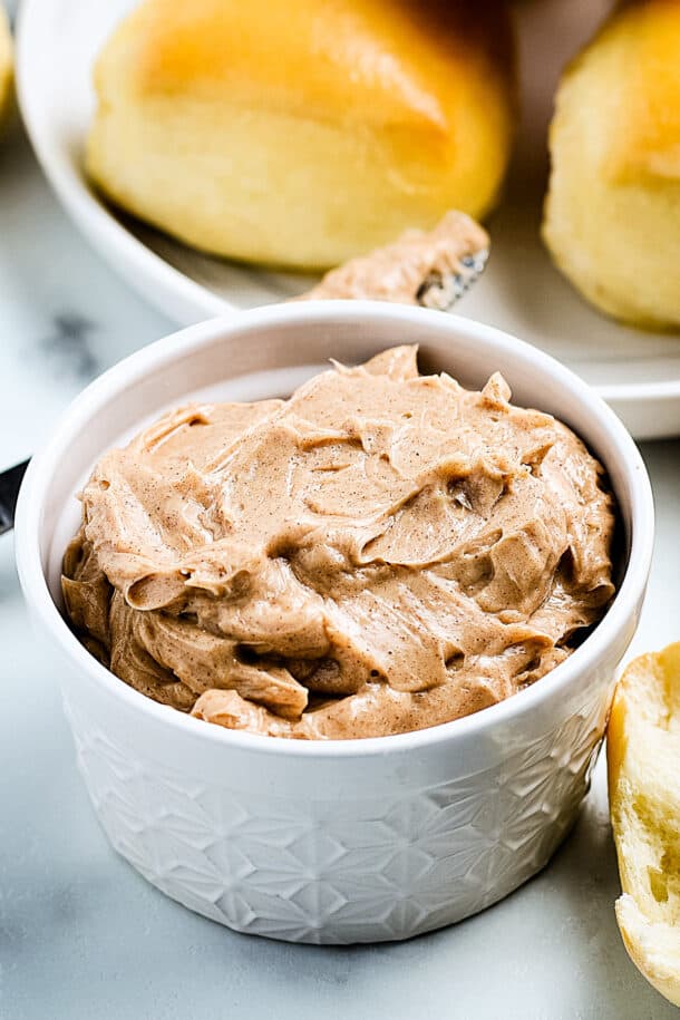 Cinnamon Butter {Texas Roadhouse Copycat} Julie's Eats & Treats