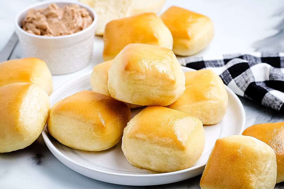 Copycat Texas Roadhouse Rolls on a white plate