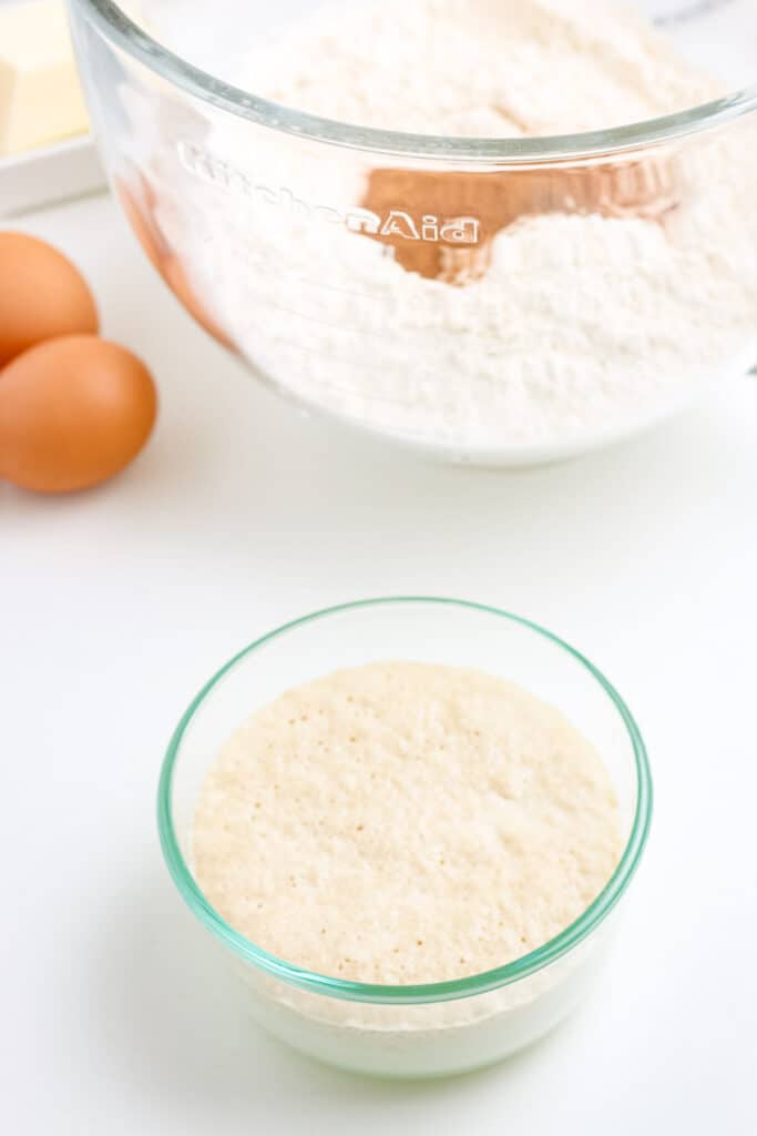 Glass bowl with proofed yeast