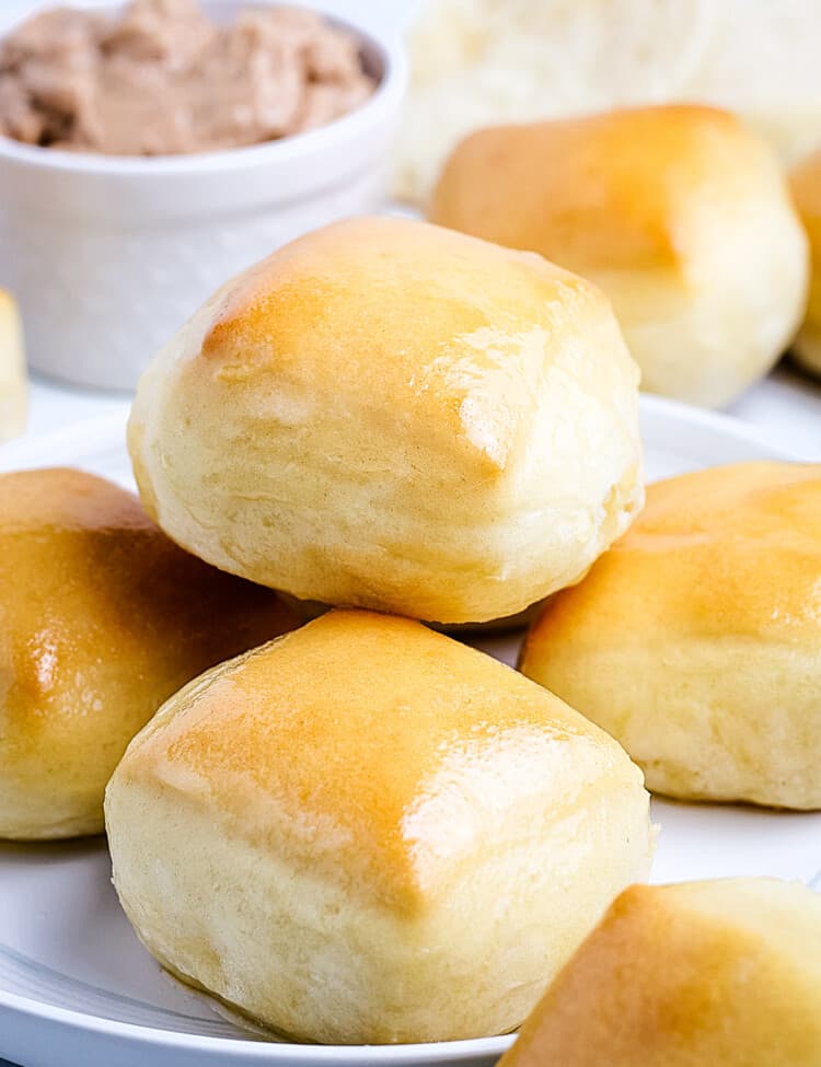 Texas Roadhouse Rolls on a white plate