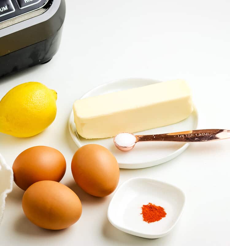 Photo of Hollandaise sauce ingredients