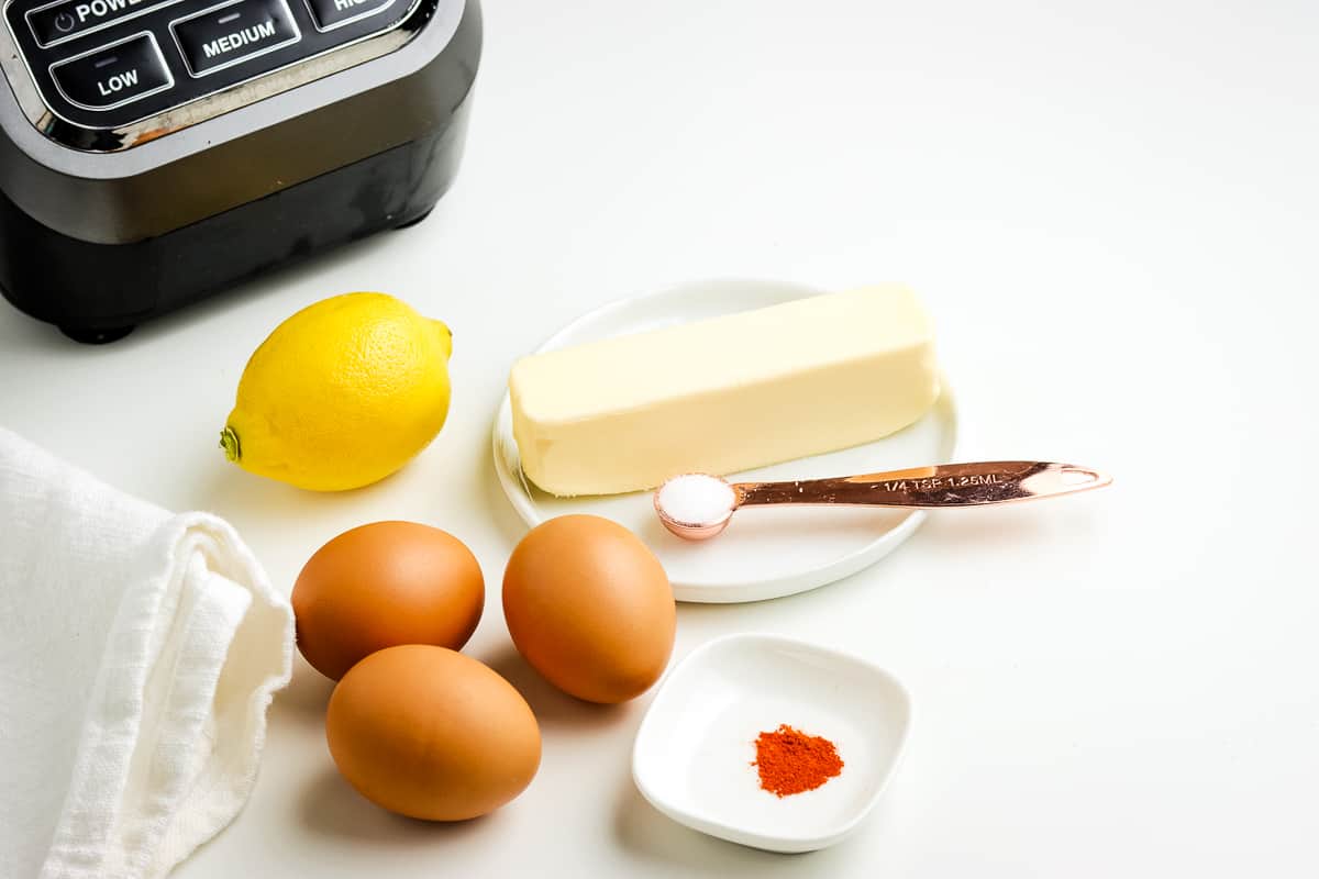 Photo of Hollandaise sauce ingredients