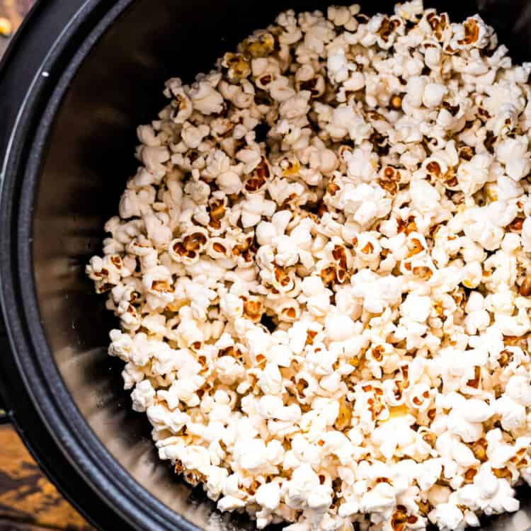 Instant Pot Popcorn in pressure cooker