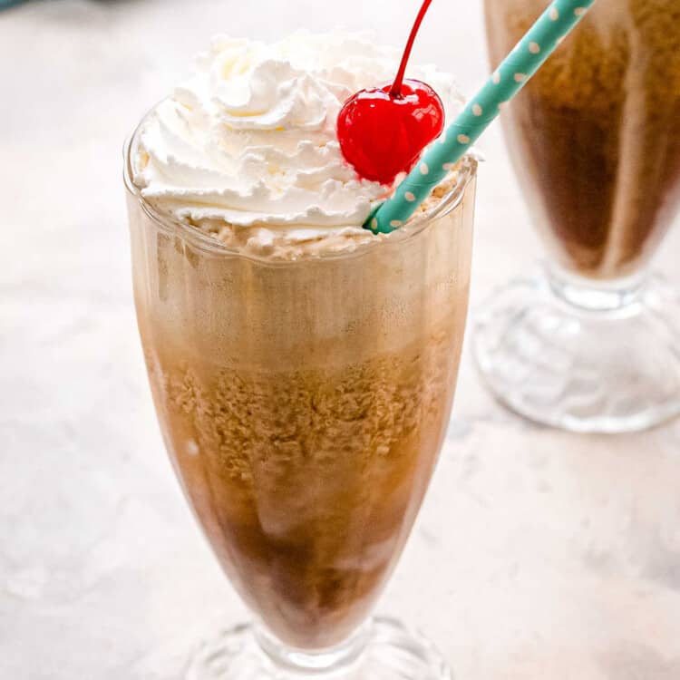 How to Make Root Beer Floats Square Cropped Image