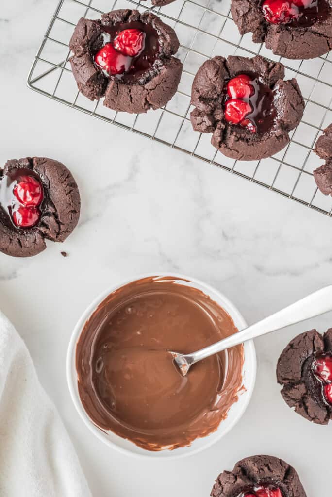 Bowl with melted chocolate