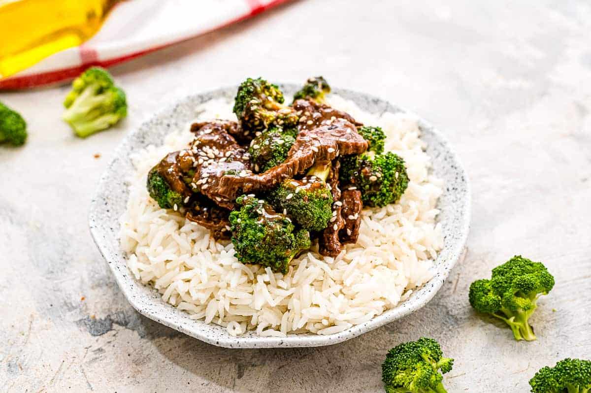 Plate with white rice and beef and broccoli